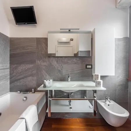 Easylife - Lussuoso Trilocale Con Balcone E Vasca Idromassaggio In Zona Barona Milán