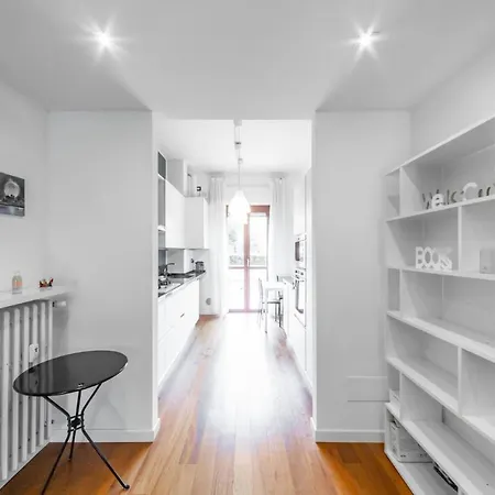 Apartamento Easylife - Lussuoso Trilocale Con Balcone E Vasca Idromassaggio In Zona Barona