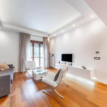 Easylife - Lussuoso Trilocale Con Balcone E Vasca Idromassaggio In Zona Barona Milán